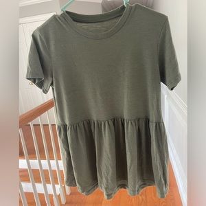 American Eagle - Green, Soft, Silky Top (Women) Size XS